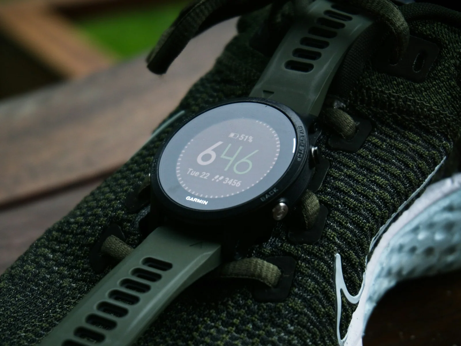 Garmin готовит датчик для мышц, и одних часов ему будет мало