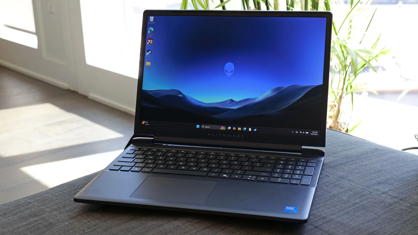 Alienware удешевила игровой ноутбук, но сэкономила на самом заметном