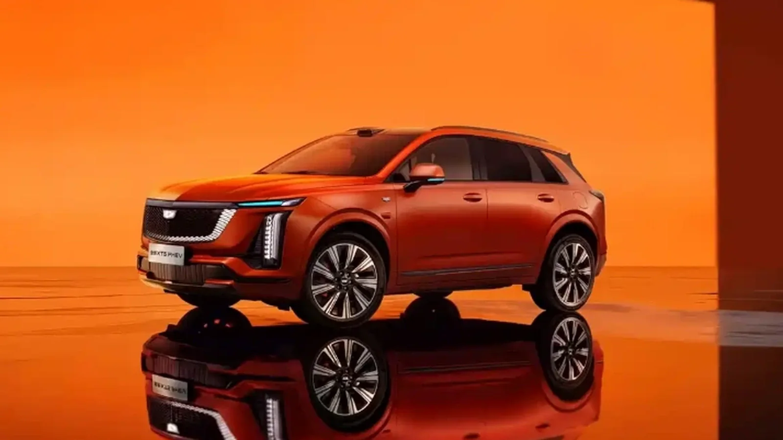 Cadillac XT5 PHEV вышел с запасом хода 215 км на электротяге