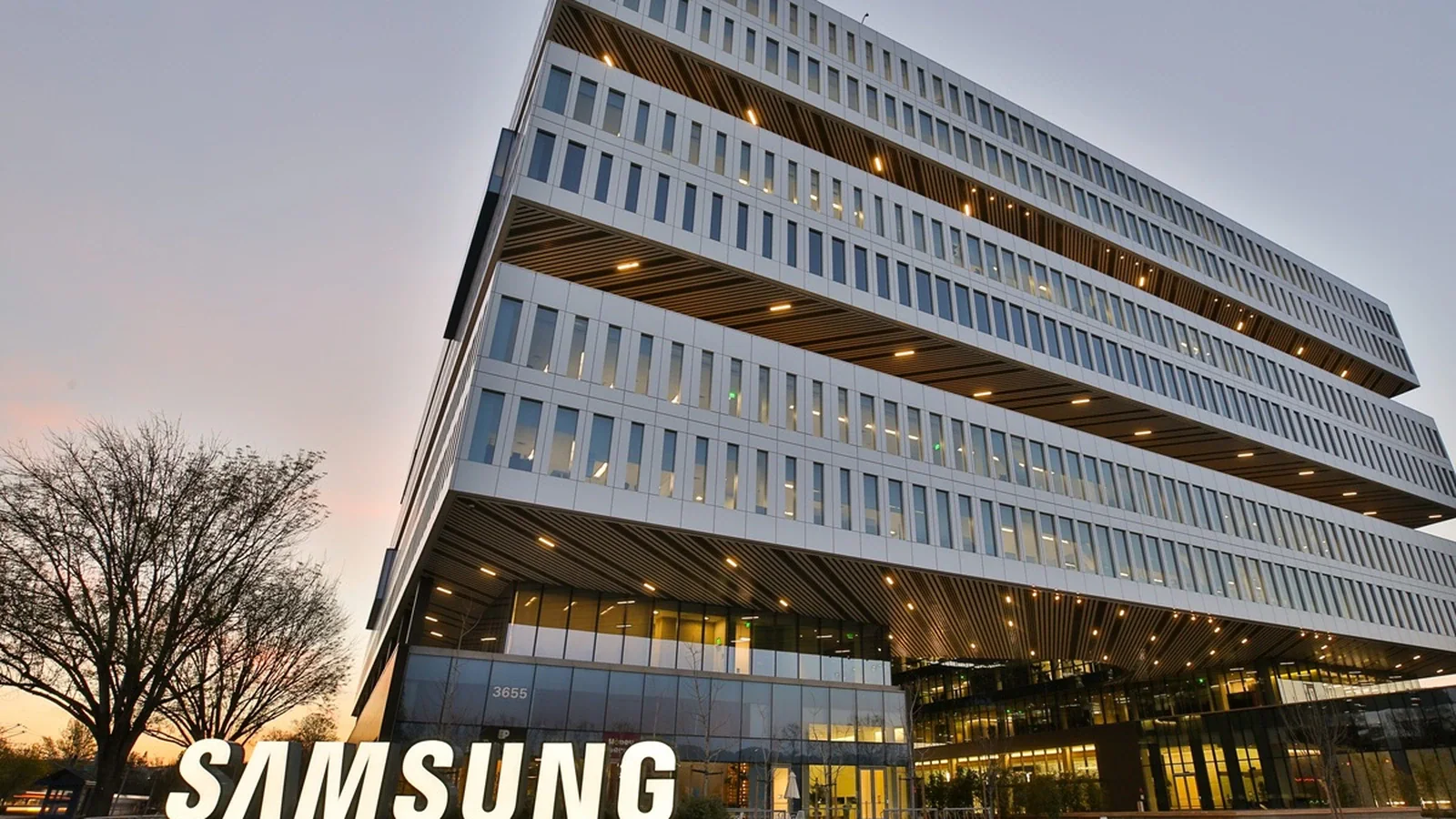 Samsung закрыла 56 уязвимостей Galaxy, но обновление придет не сразу