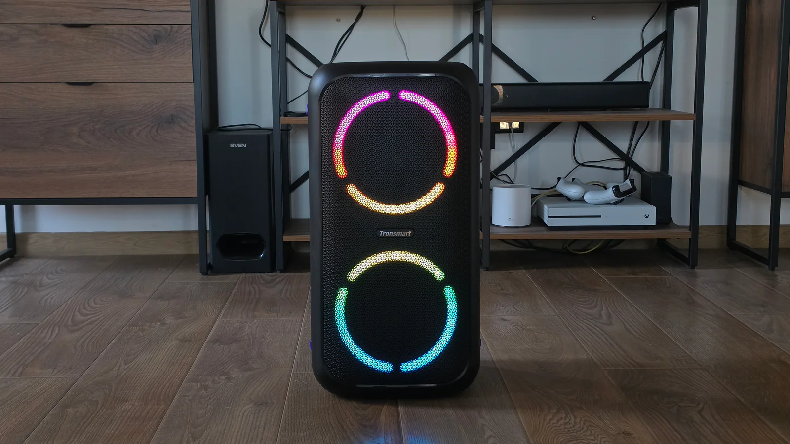 Обзор Tronsmart Halo 260: 200 Вт, два басовика и неожиданное поведение на максимуме