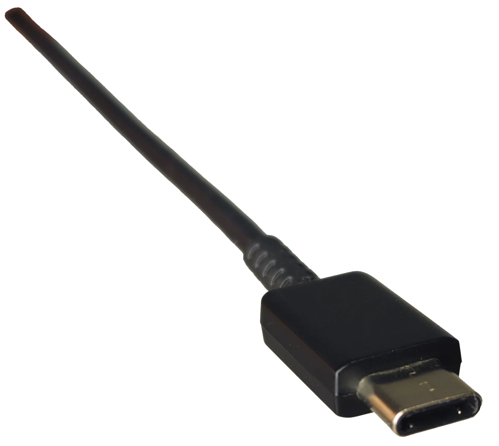 крупный план разьема USB-C и кабеля