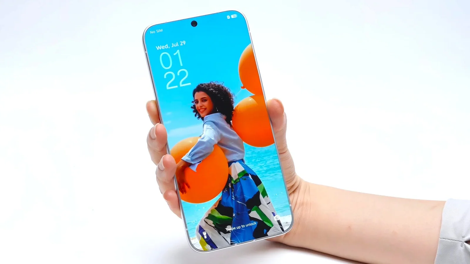 Tecno показала смартфон без рамок, похожий на будущий iPhone 20 Pro