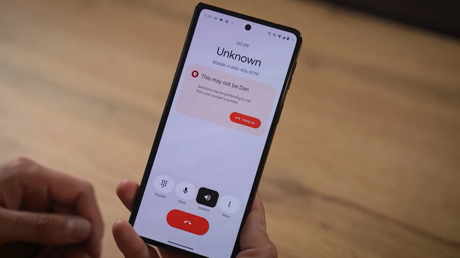 Android умеет распознавать мошеннические звонки, но не в России
