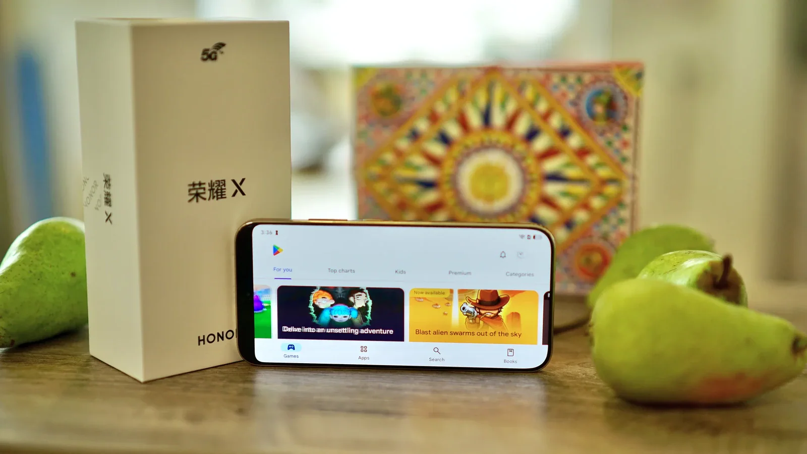 Экран Honor X80 Pro Max оказался ярче предела измерительного прибора